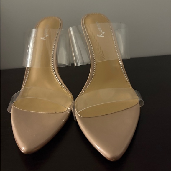 Vivianly Tan and Cream Stiletto Heels with Clear Straps - Picture 2 of 3